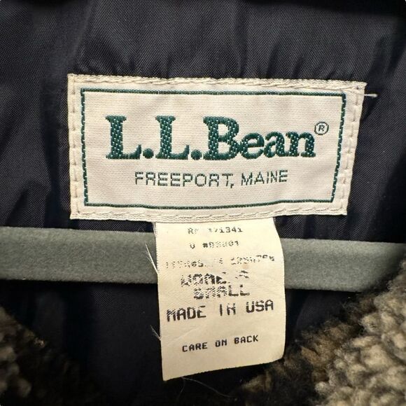 Vintage L.L. Bean Reindeer Winter Fleece Jacket - Picture 6 of 6